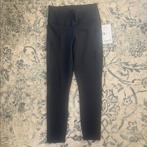 NWTs Athleta Interval Stash 7/8 Tight Small in Black